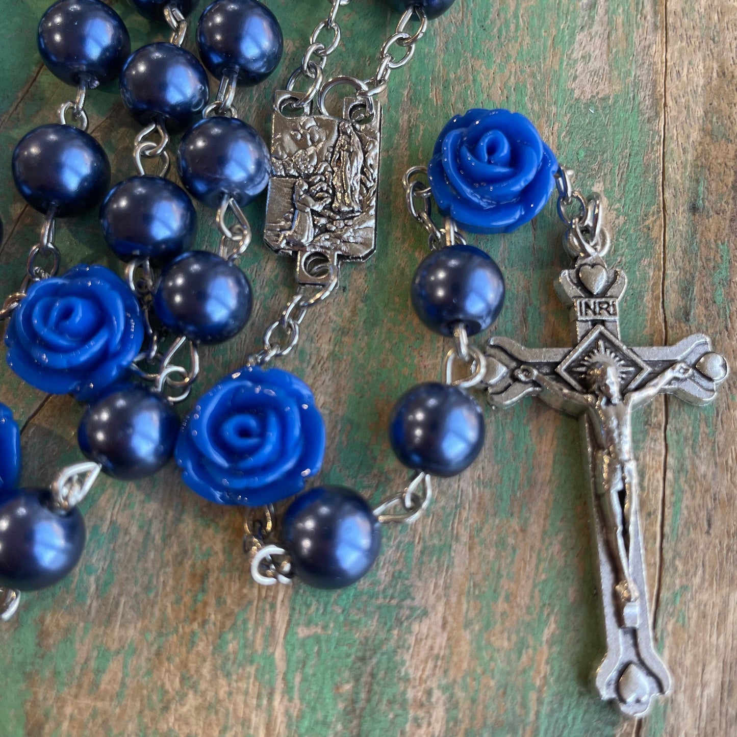 Mystical Rose Rosary: Red