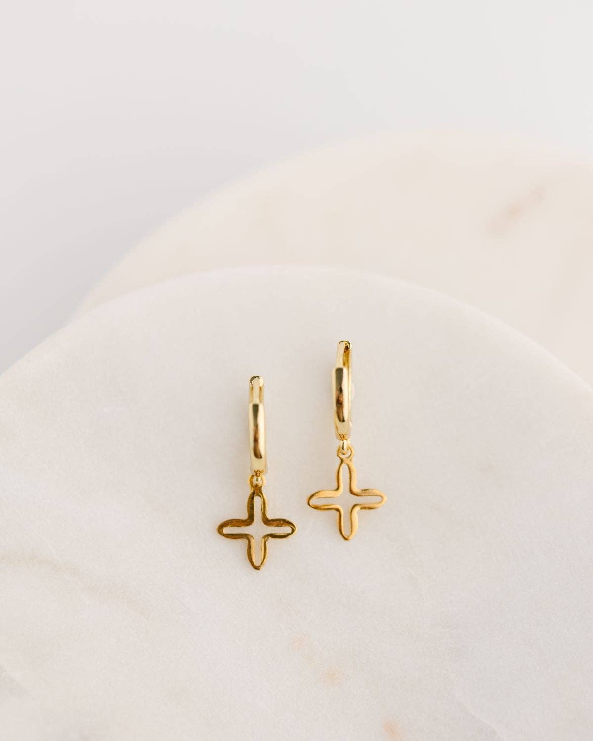 Mary Earrings: Silver