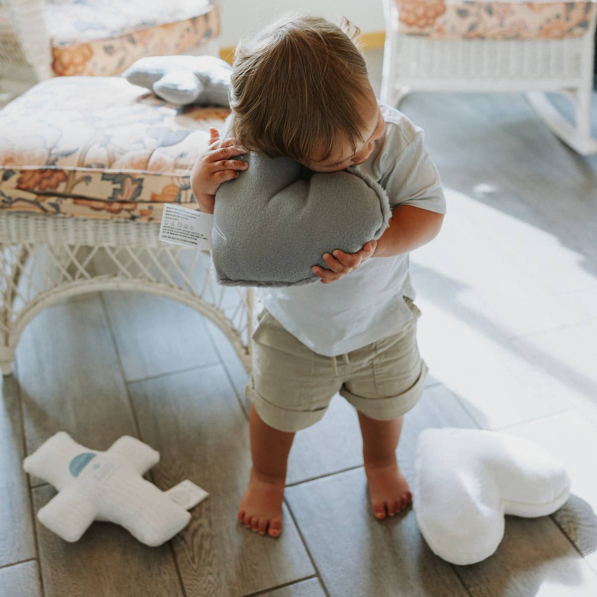 Huggable Weighted Prayer Pillow: Gray Cross