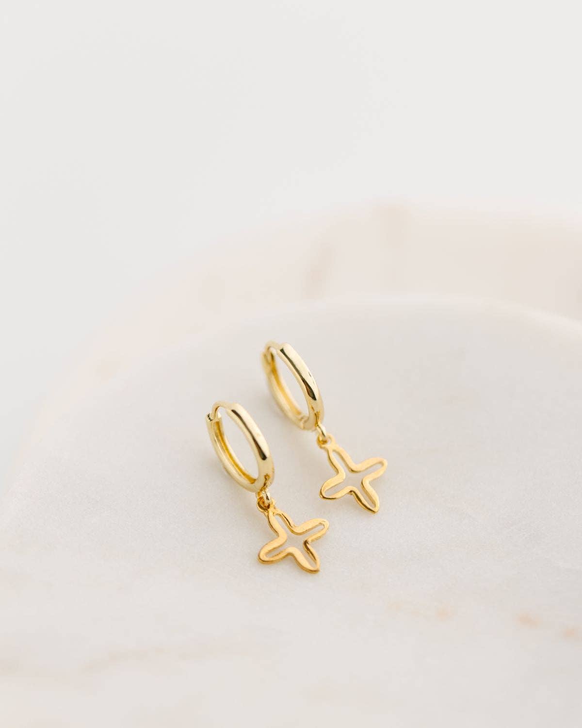 Mary Earrings: Yellow Gold