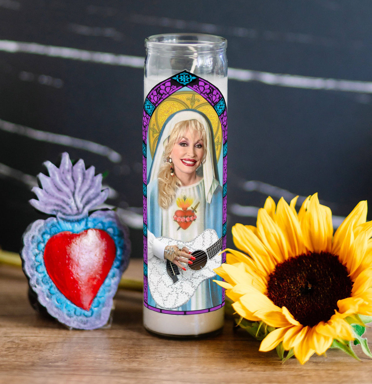 Saint Dolly Parton: Pink