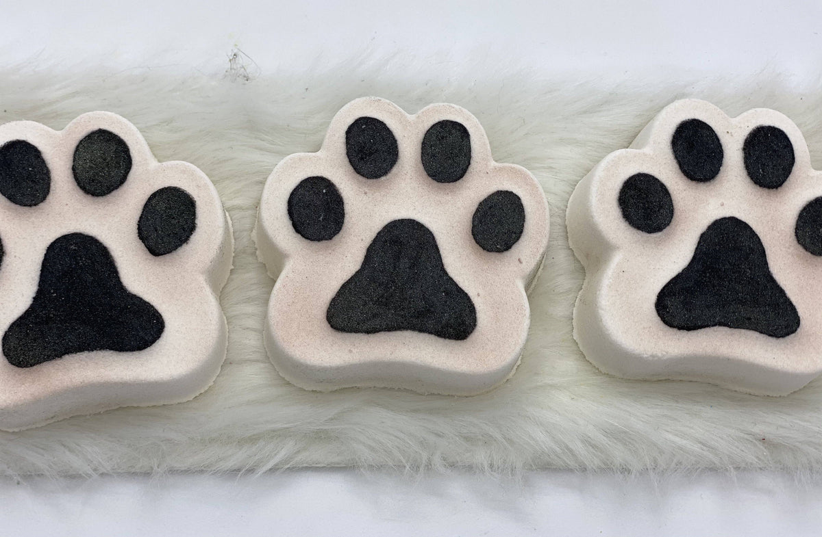 Paw Print Bath Bomb