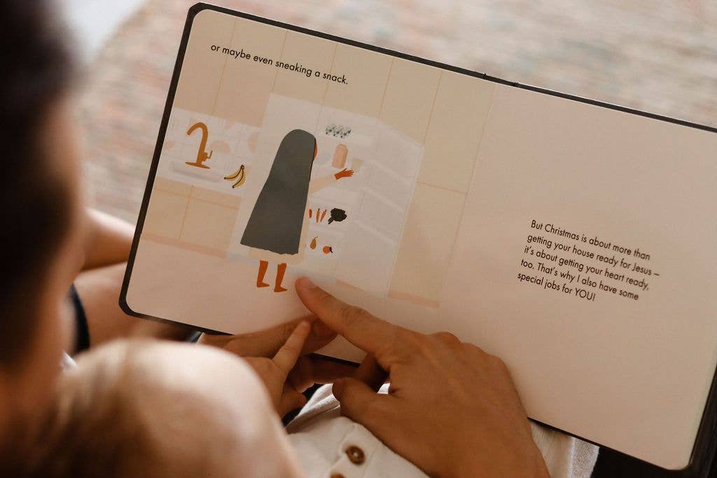 Mary on the Mantel® Book & Activity Kit: Physical Kit (In Stock and Pre Order Available)